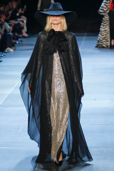 Look 50